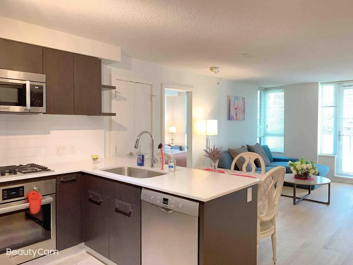 Cozy Perfect &Elegant 2Bed 1 Bath In Richmond Center Apartment 0*,  Canada