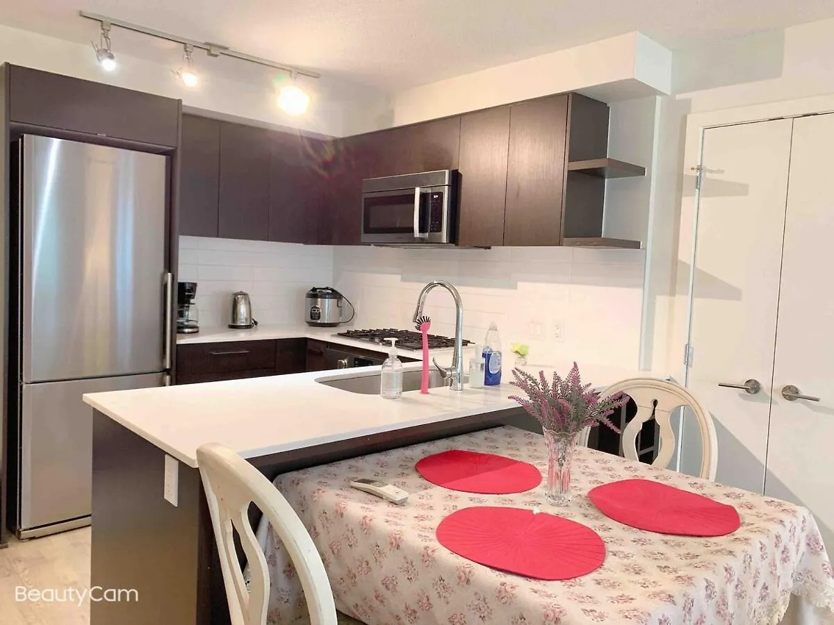 Cozy Perfect &Elegant 2Bed 1 Bath In Richmond Center Apartman Kanada